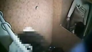 Luder lieag sich in der Umkleidekabine poppen