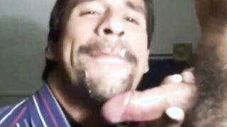 Amateur Man Gets a Nice Load