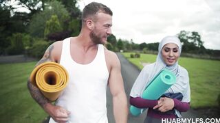 Hijab MILF cant believe this is happening