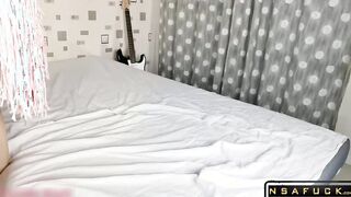 Fucked on the Bed of Stepsister