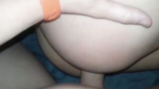Eine junge dicktittige Schlampe gebumst