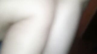 Eine junge dicktittige Schlampe gebumst