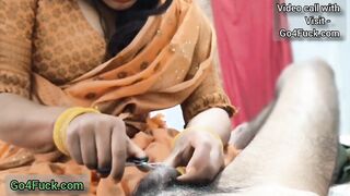 Indian Desi Devar Bhabhi Ne Ek Dusre Ke Jhaat Ke Baal Banaa Ke Chudai