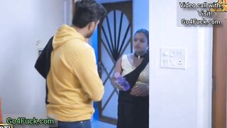Indian Hotel Sexy Bhabhi Staff and Wild Bhabhi Client Hardcore sex
