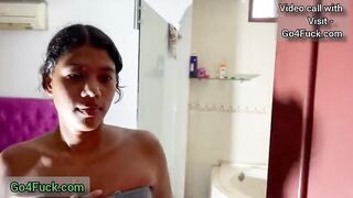 Indian Sister Ko Bhai ne Nahate Huye Dekha Aur Chudai Kari