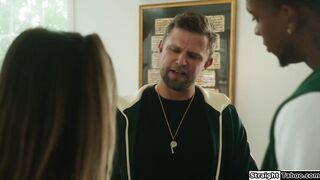 Coach helps teen cover up her pregnancy