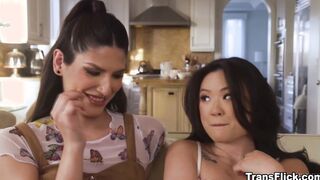 Lulu dares Aura to creampie her