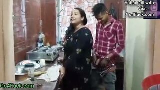 Desi Bhabhi ki Two Boys Homemade Threesome Chudai