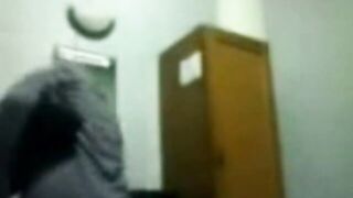 Indonesian Hijab Girl Moaning - Asian Amateur Babe