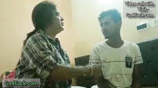 Aunty Fucking with Poor Delivery Boy