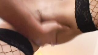 PORCHONTEXTES  Cette salope chaude qui me suce le cul me rend follement excitée