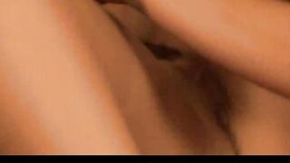 PORCHONTEXTES  Cette salope chaude qui me suce le cul me rend follement excitée