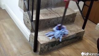 British Milf Auntie Trisha Solo Stair Play - OLDNANNY