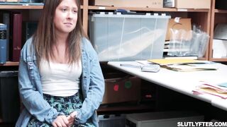 Ava DAvis caught stealing tons of valuable rings
