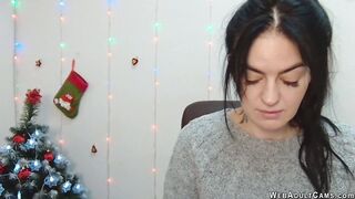 Amateur babe on webcam on Xmass Eve