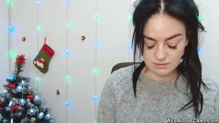 Amateur babe on webcam on Xmass Eve
