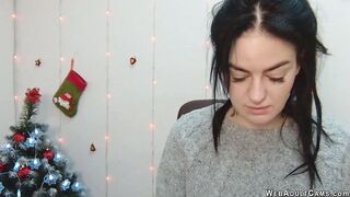 Amateur babe on webcam on Xmass Eve