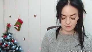 Amateur babe on webcam on Xmass Eve