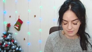 Amateur babe on webcam on Xmass Eve