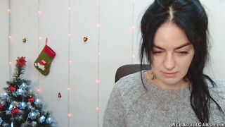 Amateur babe on webcam on Xmass Eve