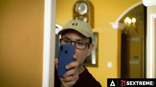 21 SEXTREME - Turned On Grandmother Wants Her Dusty Cunt Banged By The beauty Delivery Bro