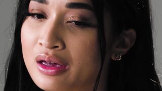 ADULT TIME - How women Orgasm With Avery African