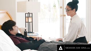 MODERN-DAY SINS - Caring mom Professor Dana Vespoli Give A Helping Hand To Injured College Girl