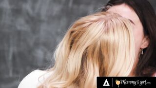 MOMMY'S WOMEN - Sexual mom Bangs Step Daughter Chloe Surreal During College Bake Sale For More Cash