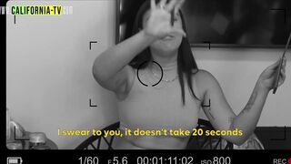 Porpetane makes her hot friend cum with a vibrator