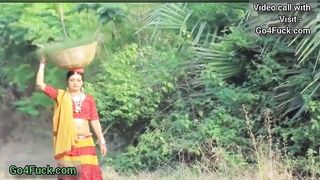 Village Chameli Bhabhi Ki Chudai Kari 2 Bhaiya Ne