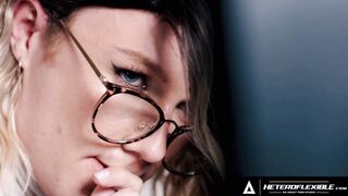 HETEROFLEXIBLE - Sexual Femboy Benny Fox Keeps Pose Hung Heterosexual Coworker