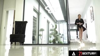 21 SEXTURY - Great Kaisa Nord Gets Double Penetrated By 2 Rough Dicks