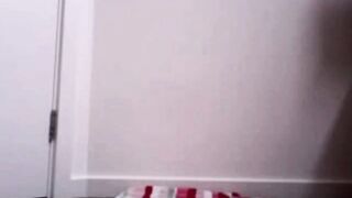 Hailey's (25, Liverpool) huge solo orgasm