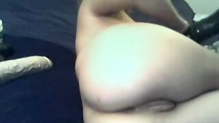 Blonde Amateur Loves Playing with Her Ass on Webcam