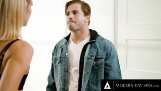 MODERN-DAY SINS - Angry Man Makes His Cheating Gf Aiden Ashley SQUIRT During ROUGH HARD SEX!