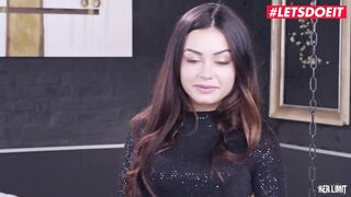 HER LIMIT - #Martina Smeraldi #Luca Ferrero - Slim Cutie