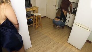 I CAUGHT MY SISTER! And Her Bf Inside The Kitchen