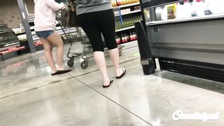 Candid Colombian 19 year old jean shorts