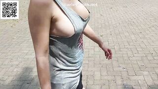 Into a t-shirt and without a bra inside the park