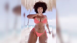 Huge butt bitches