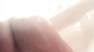 beauty Solo Shower Masturbating