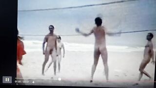 Naked Volleyball ( slow motion)