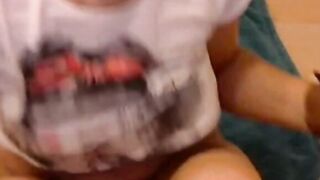 Webcam Girl DPs Herself with Fingers and Toys