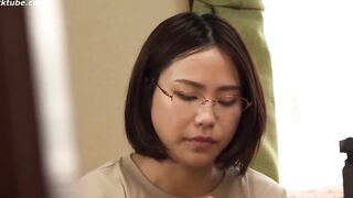 Kongaiseikō Deribarii Herusu Hitodzuma Megumi-san 29-sai
