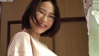 Kongaiseikō Deribarii Herusu Hitodzuma Megumi-san 29-sai