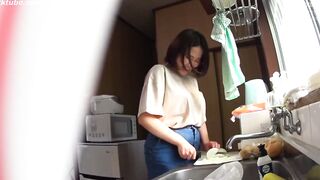Kongaiseikō Deribarii Herusu Hitodzuma Megumi-san 29-sai