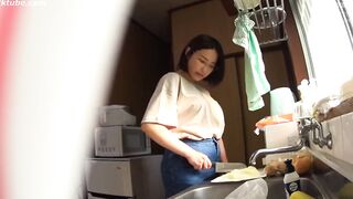 Kongaiseikō Deribarii Herusu Hitodzuma Megumi-san 29-sai