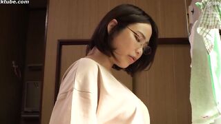 Kongaiseikō Deribarii Herusu Hitodzuma Megumi-san 29-sai