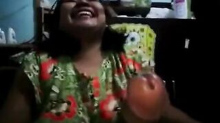 Indonesian Babe Loves a Blowjob