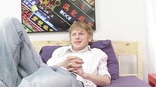 Blond twink Sky Sylvanus plays his dick and jerks off solo